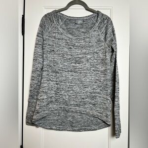 Athleta Long Sleeve No Sweatin It Sharkbite Long Sleeve Top (XS)